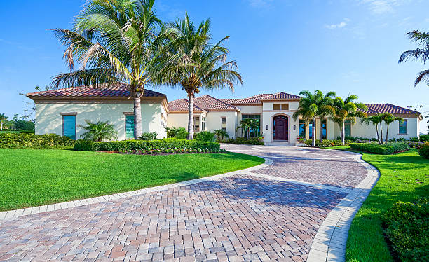Best Local Driveway Pavers  in Cashmere, WA